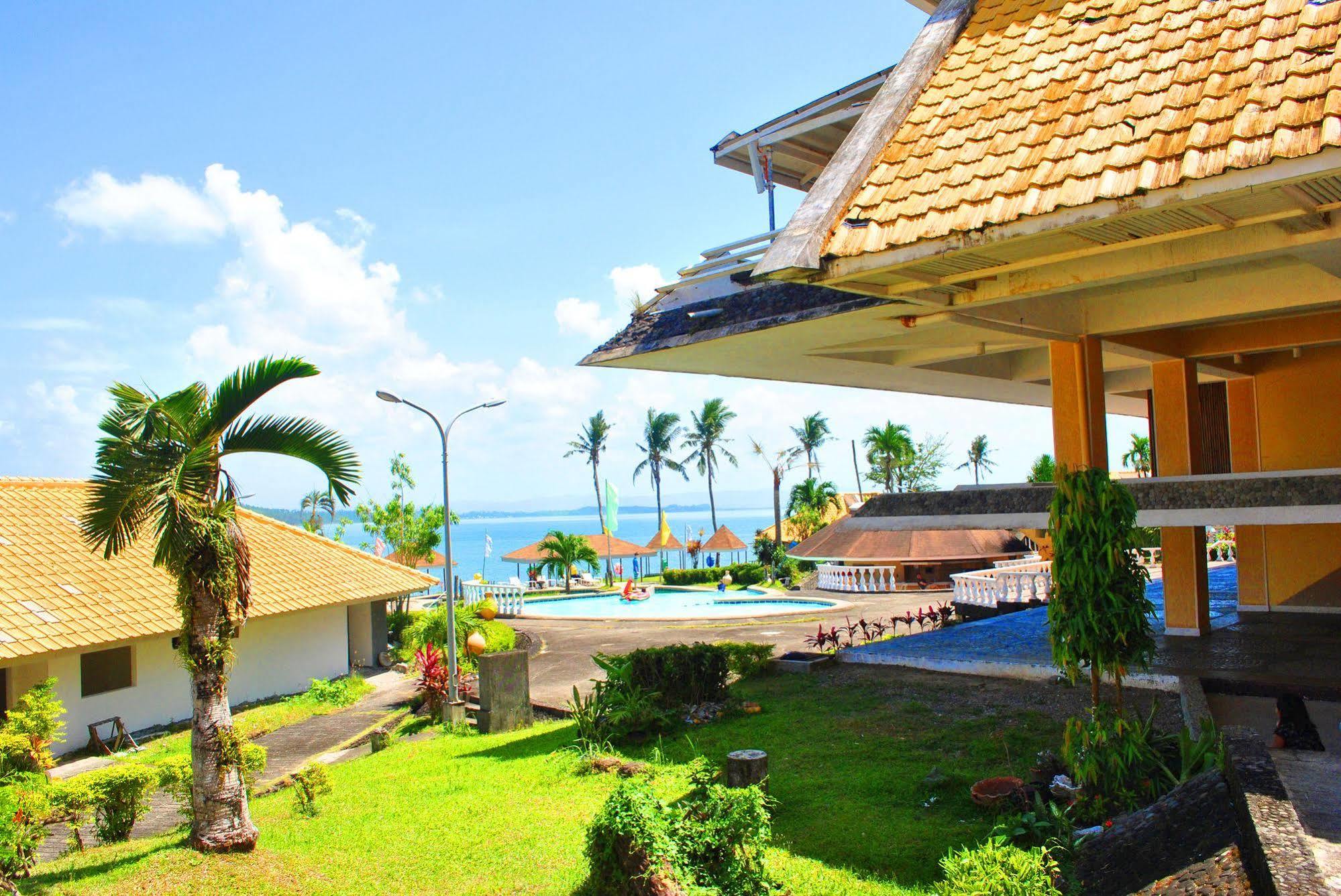 Leyte Park Resort Hotel Tacloban Exteriör bild