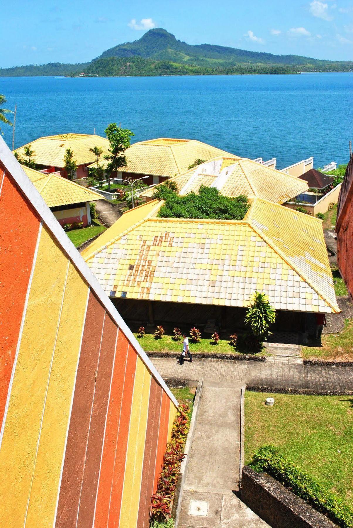 Leyte Park Resort Hotel Tacloban Exteriör bild
