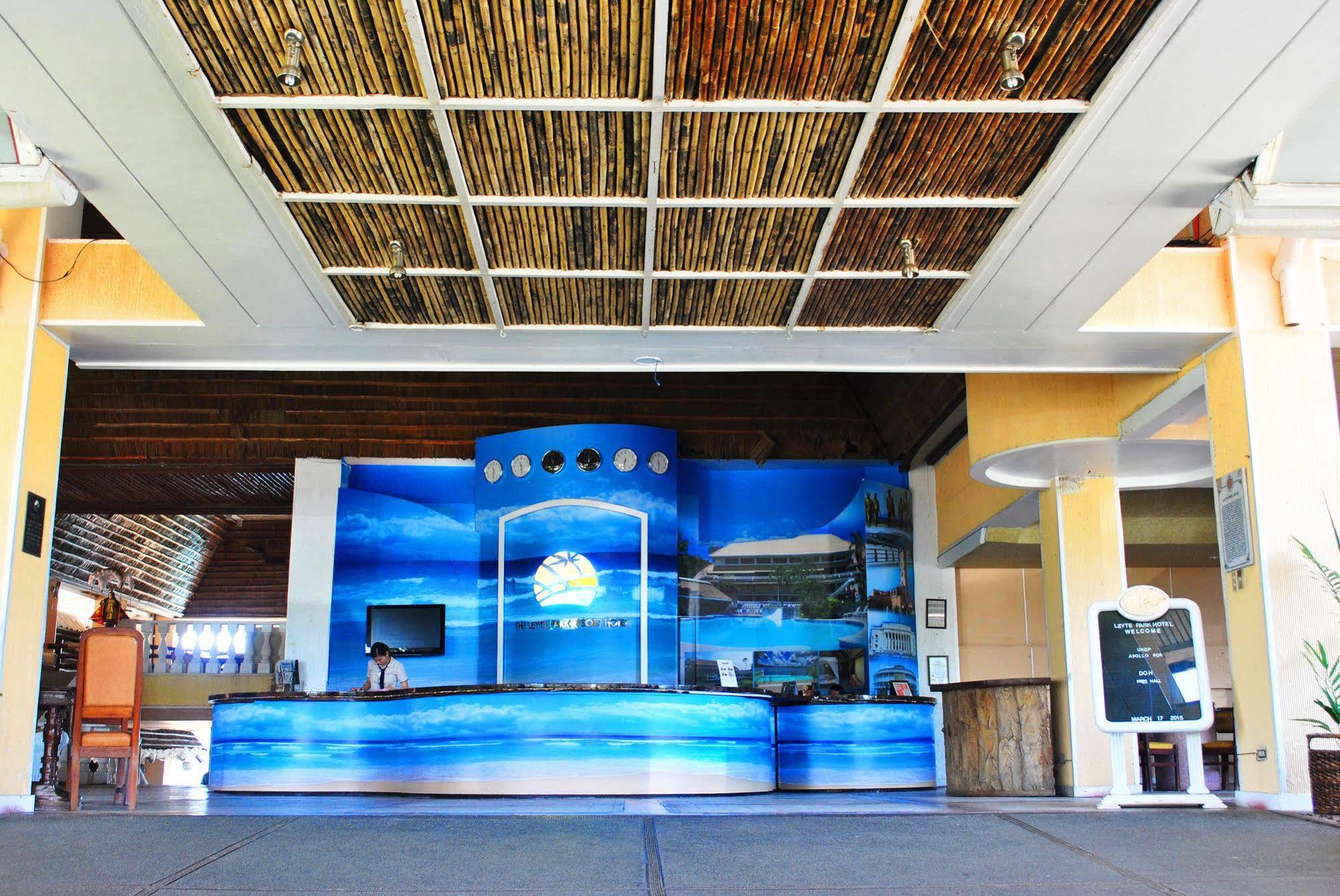 Leyte Park Resort Hotel Tacloban Exteriör bild